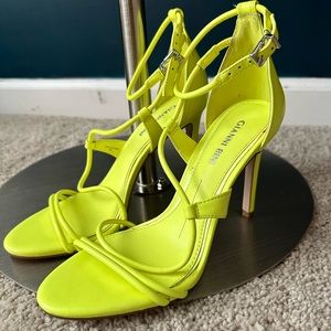Gianni Bini Neon Green Strap Sandals (Brand New)